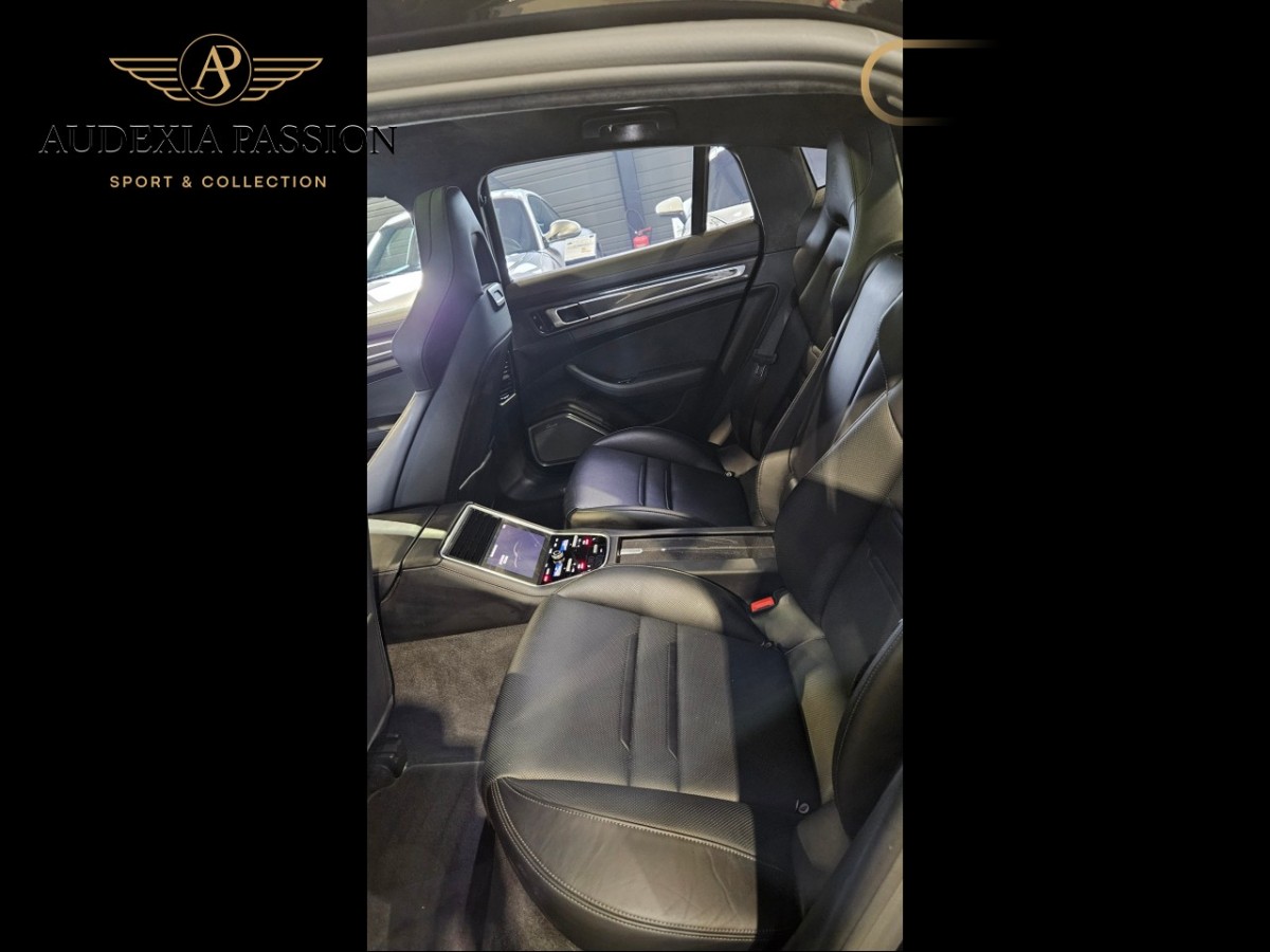 PORSCHE PANAMERA à Bourges