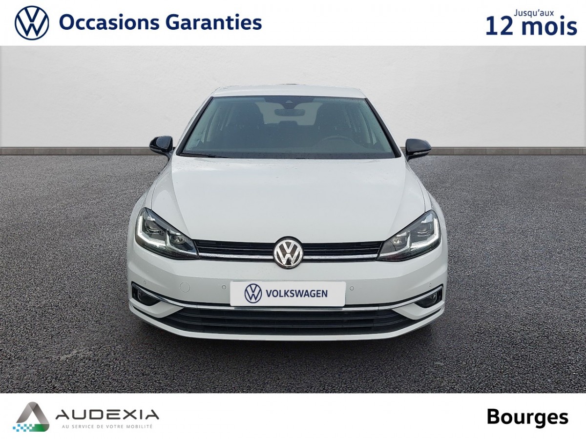 VOLKSWAGEN GOLF à Nevers