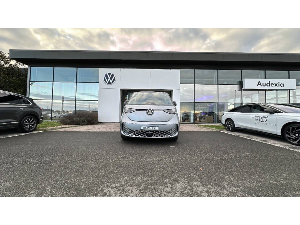 VOLKSWAGEN UTILITAIRES ID. BUZZ à Bourges