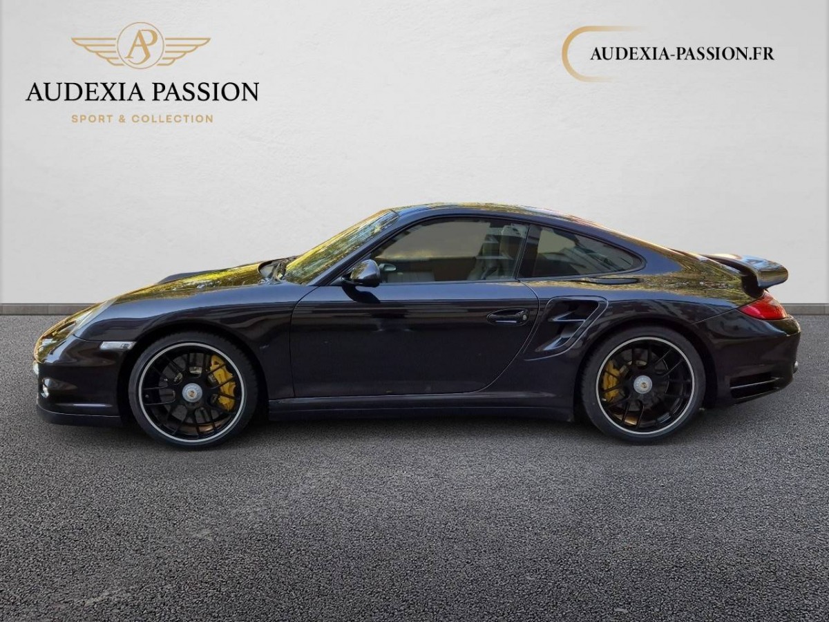 PORSCHE 911 TURBO COUPE à Bourges