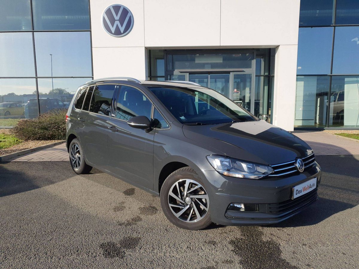 VOLKSWAGEN TOURAN à Orléans