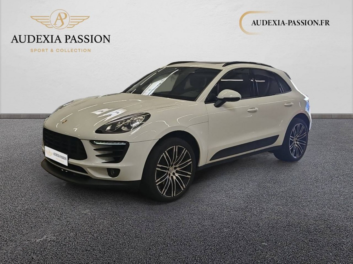 PORSCHE MACAN à Bourges