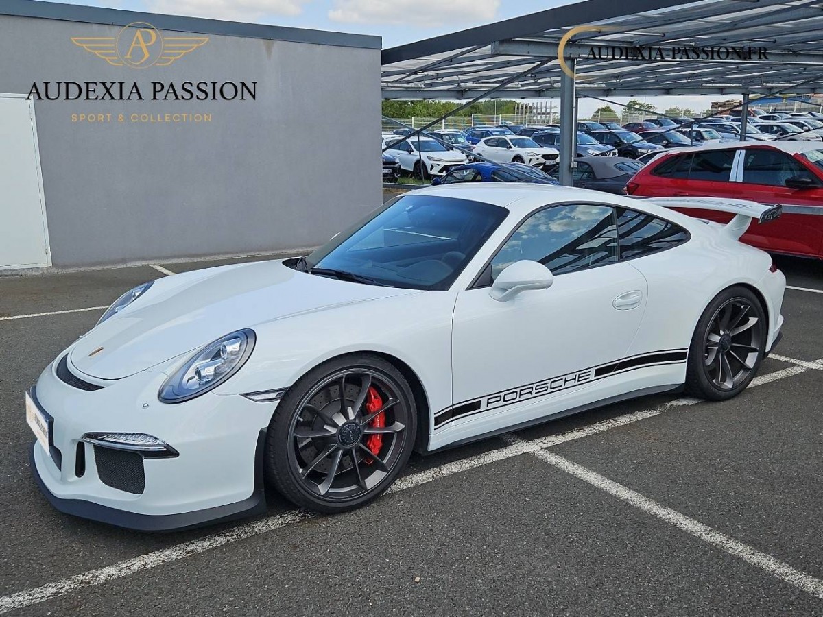 PORSCHE 911 GT3 à Bourges