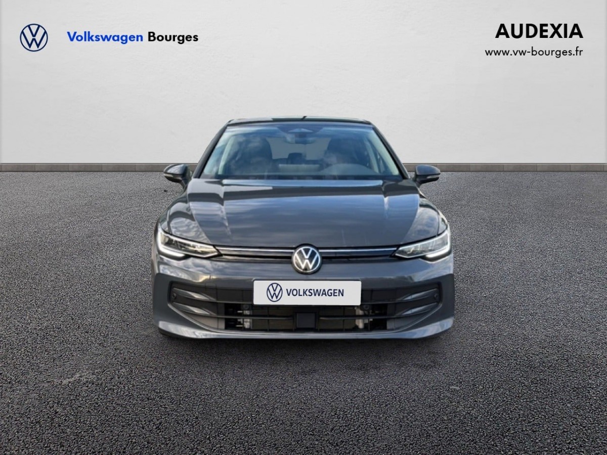 VOLKSWAGEN GOLF à Paris