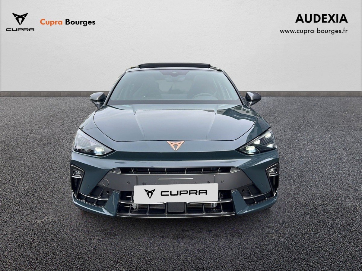 CUPRA LEON à Bourges